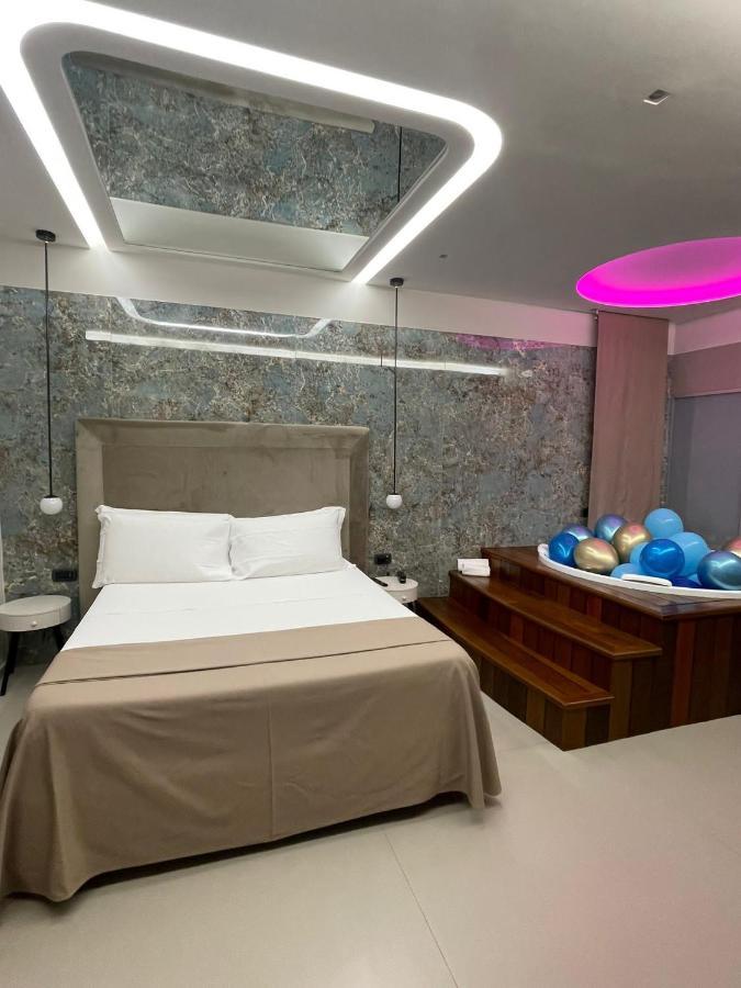 Hotel 2000 Giugliano In Campania Extérieur photo