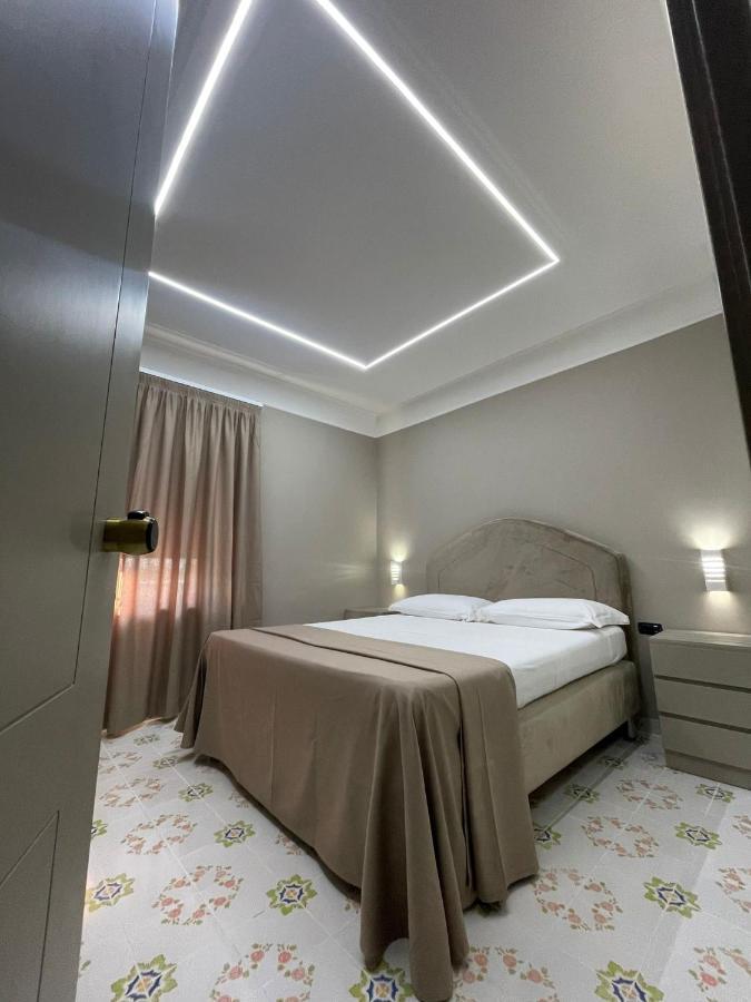 Hotel 2000 Giugliano In Campania Extérieur photo