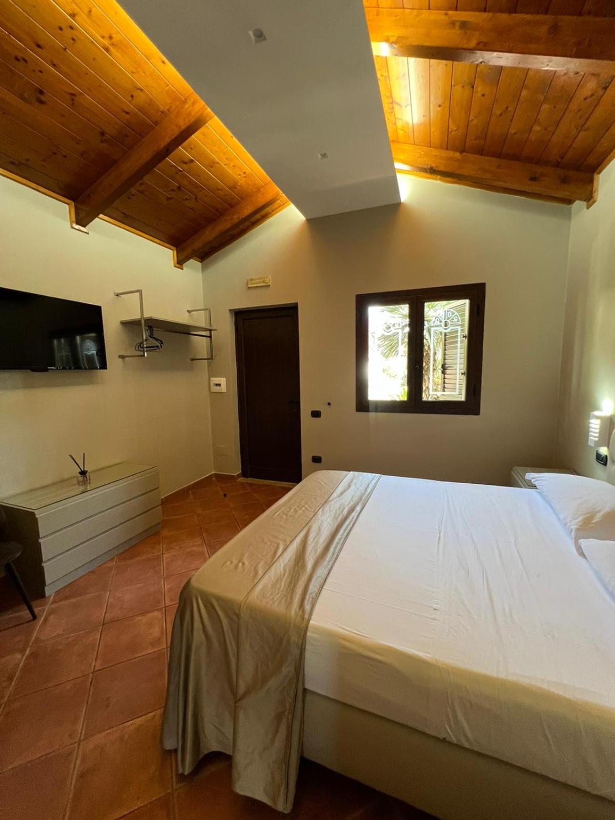 Hotel 2000 Giugliano In Campania Extérieur photo