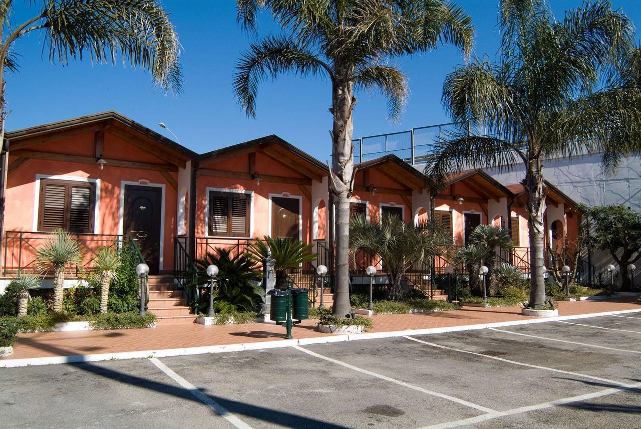 Hotel 2000 Giugliano In Campania Extérieur photo